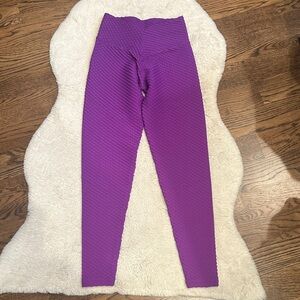 Booty by Brabants Purple Textured Leggings